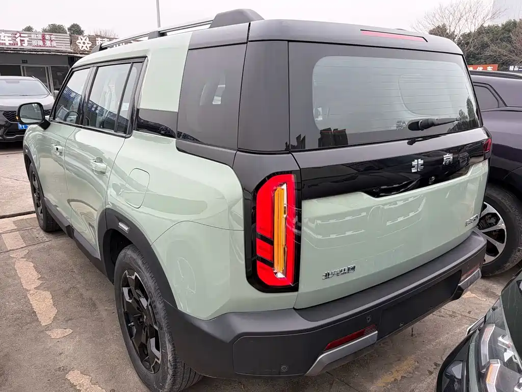 BAIC BJ30 1.5 T Magic Core Electric Drive Advanced
