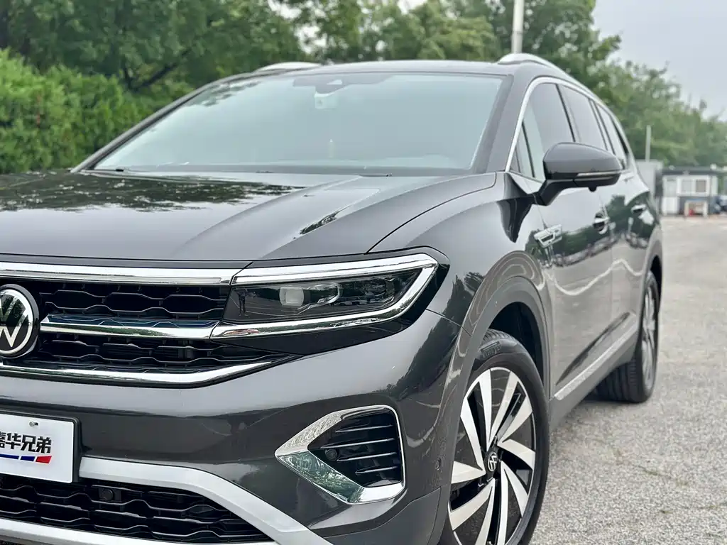 Talagon 380 TSI 4 WD Luxury Premium Realm Pro