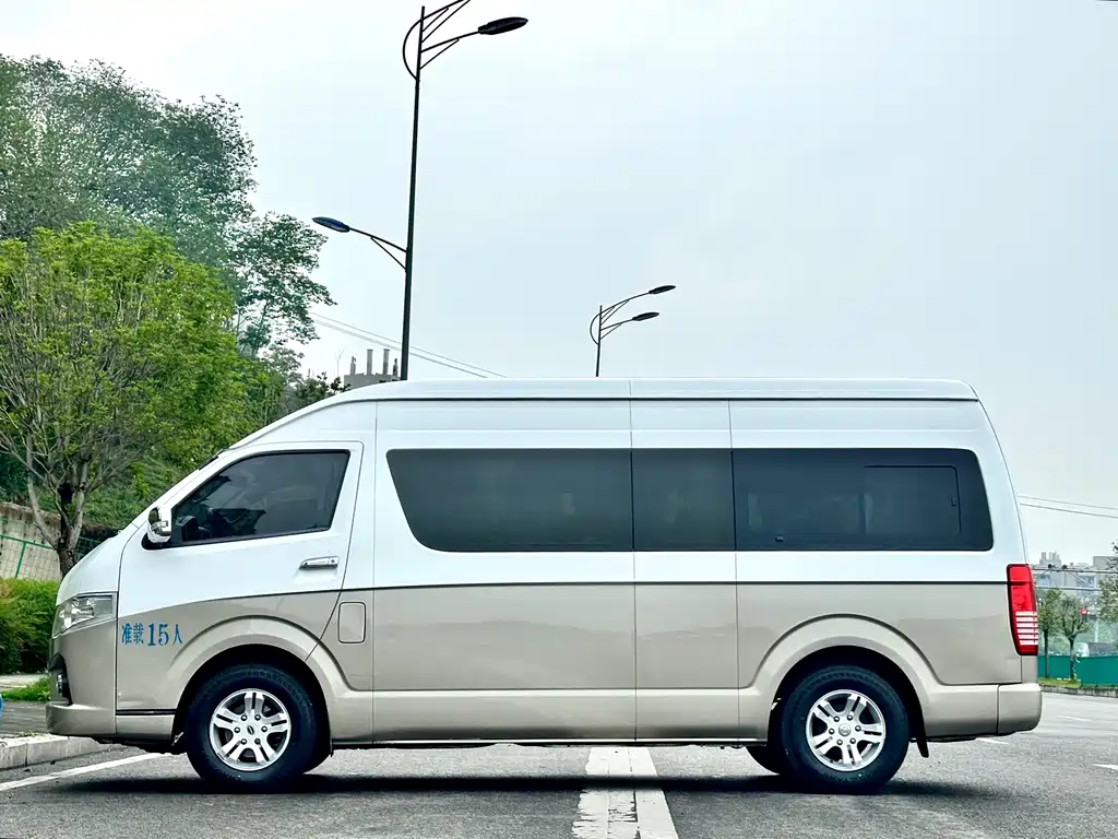 Higer H5 C 2.4 L Basic 4 RB2