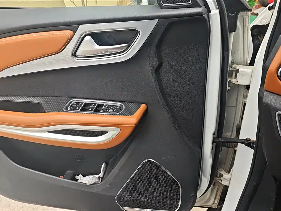 Zotye T300 1.5 L Manual Luxury