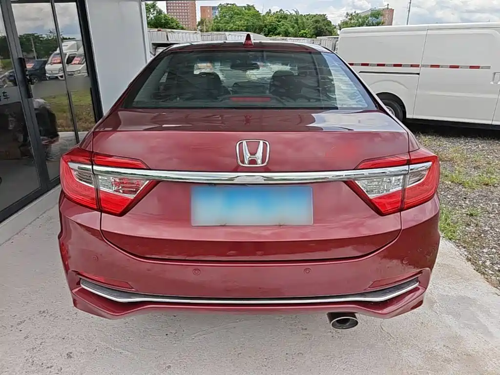 Crider 1.8 L CVT Comfort