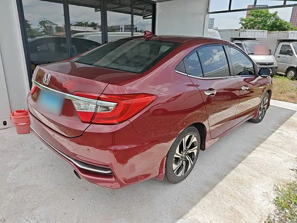 Crider 1.8 L CVT Comfort