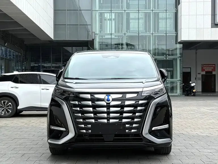 Denza D9 DM-i 970 4 WD Flagship