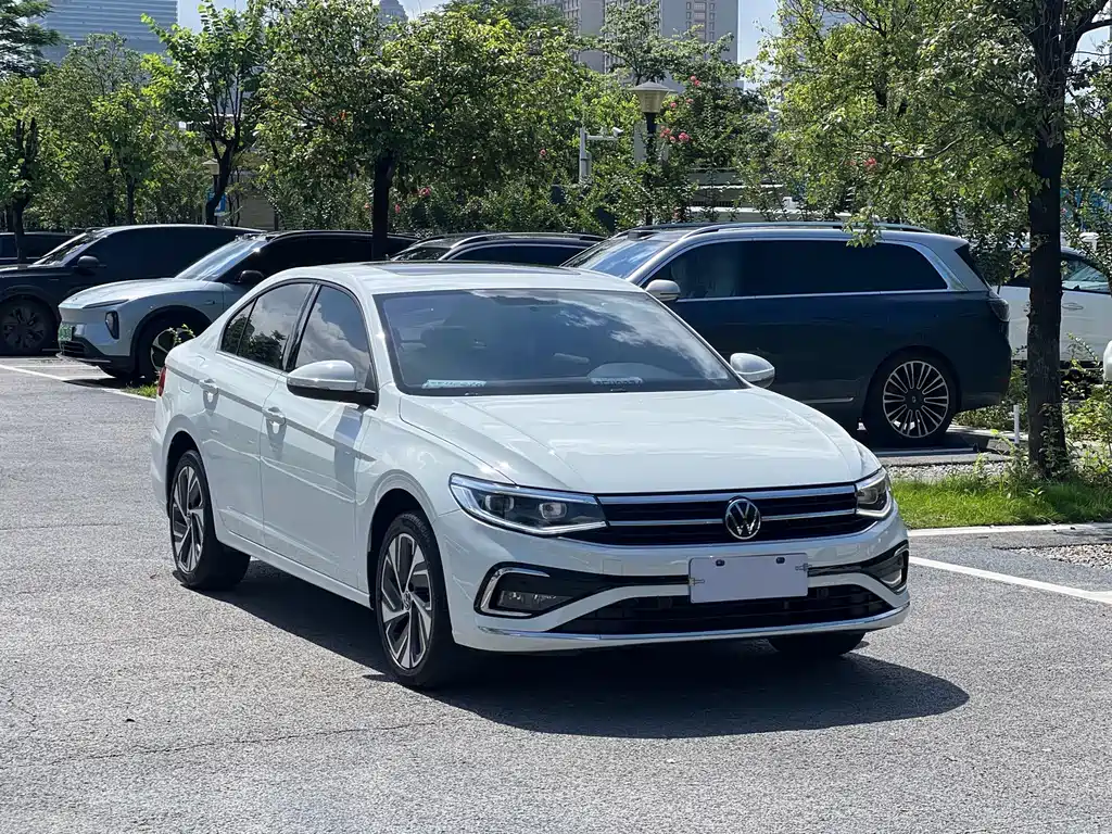 Bora 200 TSI DSG Joy Travel PRO