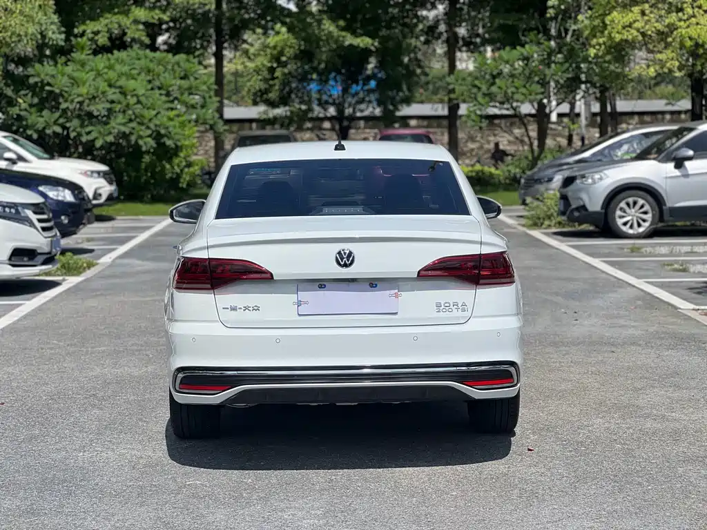 Bora 200 TSI DSG Joy Travel PRO