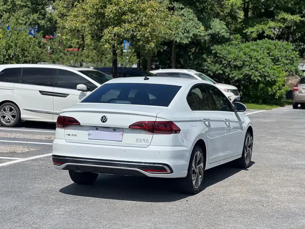 Bora 200 TSI DSG Joy Travel PRO