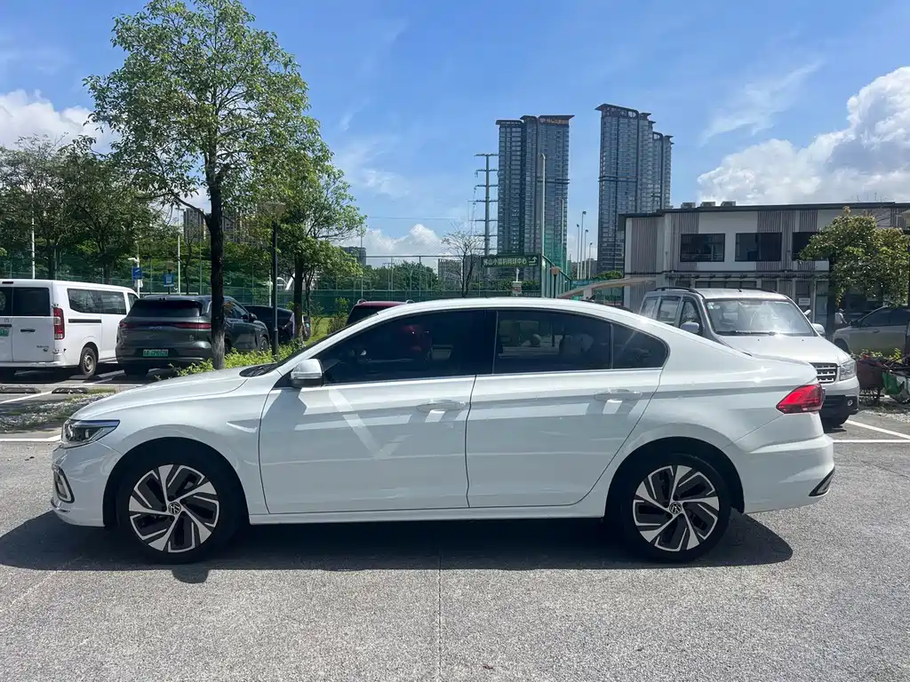Bora 200 TSI DSG Joy Travel PRO