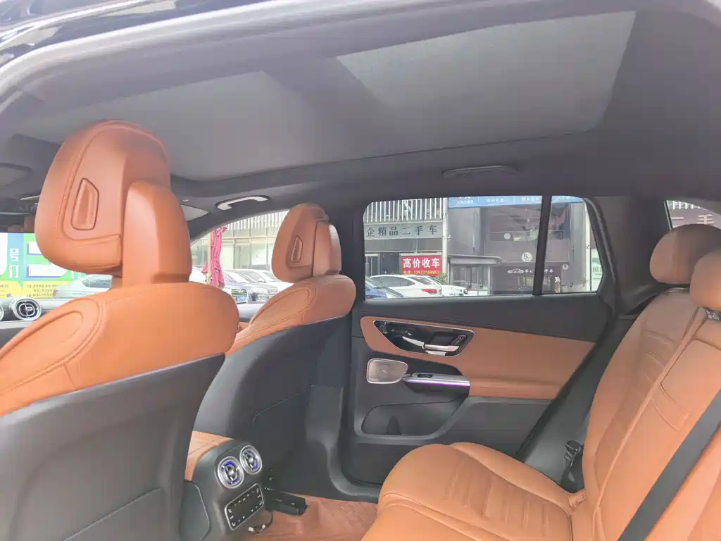 Mercedes-Benz GLC GLC 260 L 4 MATIC Luxury 5-seat