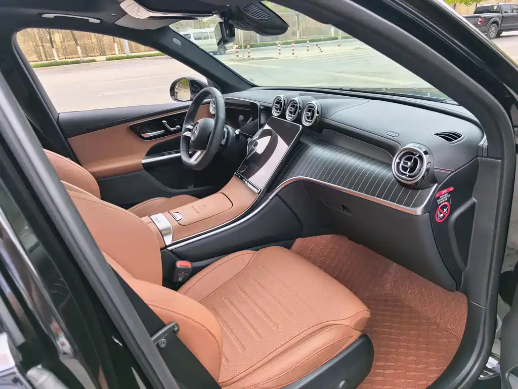 Mercedes-Benz GLC GLC 260 L 4 MATIC Luxury 5-seat