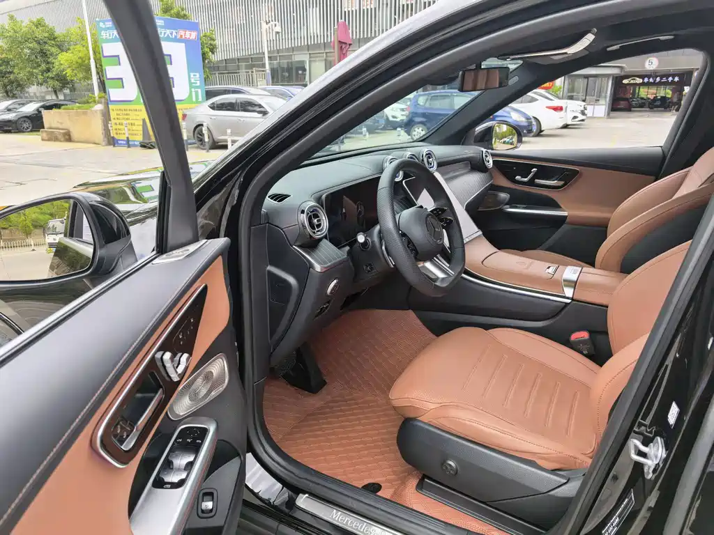 Mercedes-Benz GLC GLC 260 L 4 MATIC Luxury 5-seat