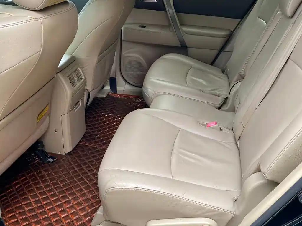 Highlander 2.7 L 2 WD 7-seat Elite