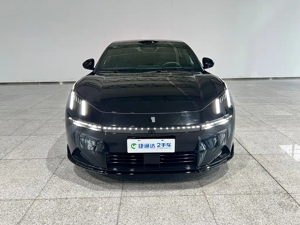 Lynk & Co 10 EM-P 领克10 2025款 240四驱Ultra