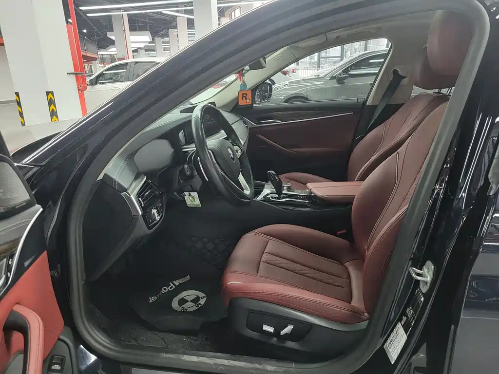 BMW 5 Series 530 Li Leading Luxury Package