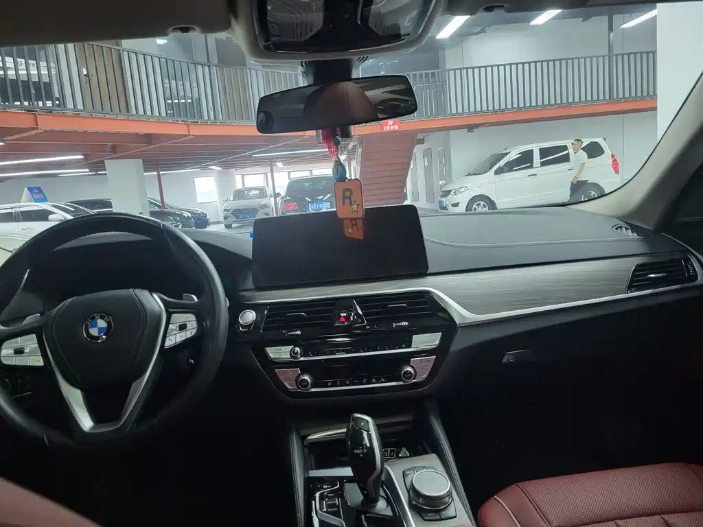 BMW 5 Series 530 Li Leading Luxury Package