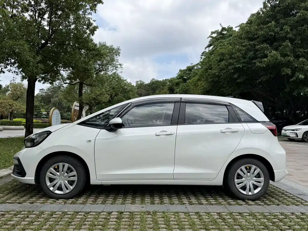 Fit 1.5 L CVT Trend Enjoyment