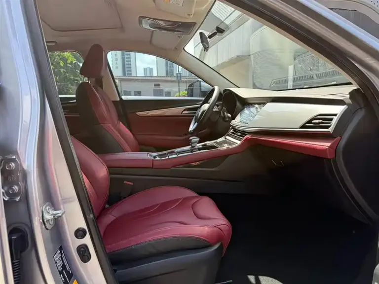 Changan CS85 Coupe 1.5 T DCT Luxury