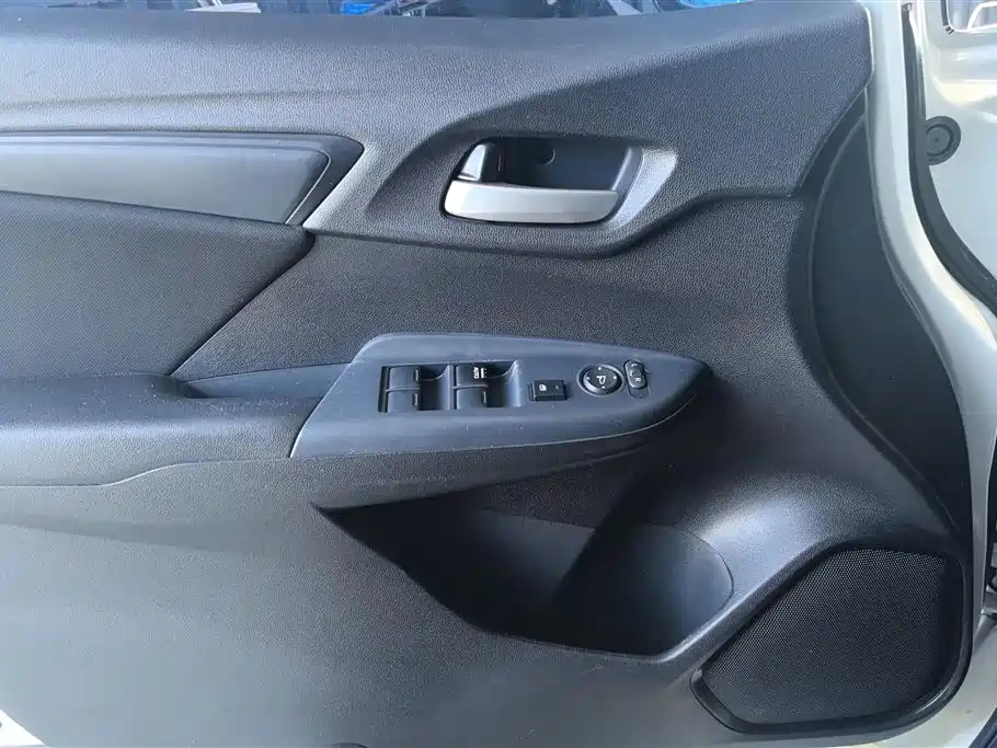 Fit 1.5 L CVT Comfort Sunroof