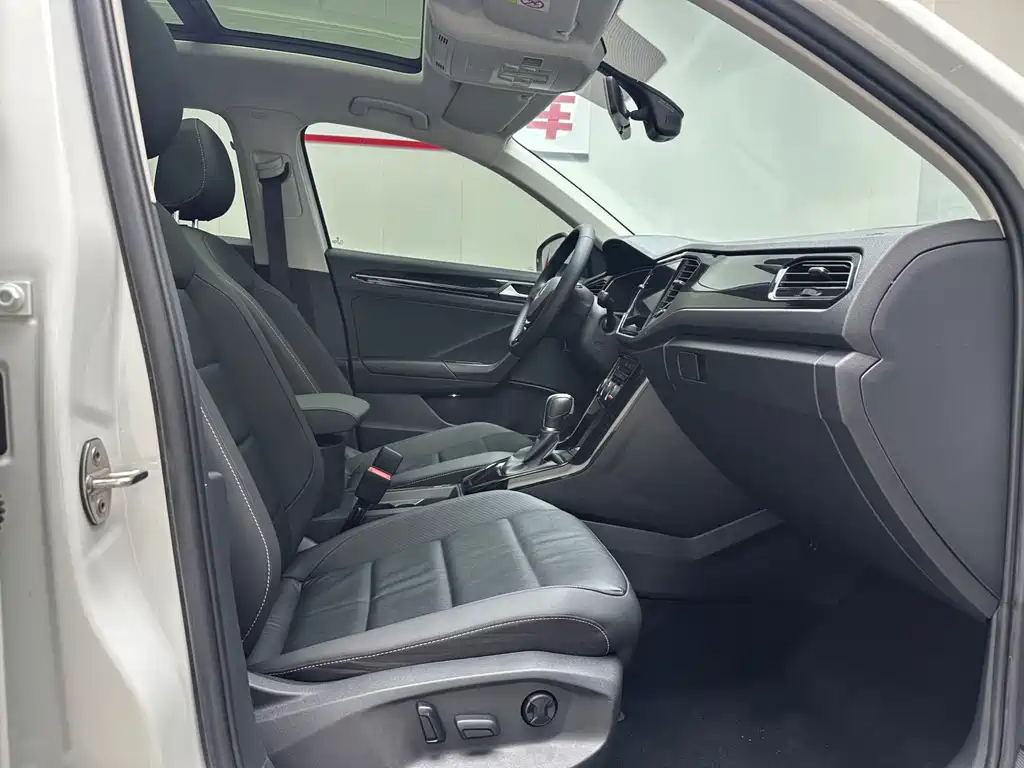 T-ROC 280 TSI DSG 2 WD Comfort Enjoyment PLUS