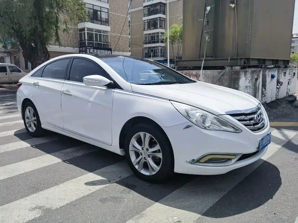 Sonata 索纳塔 2011款 2.0 L 自动顶级版