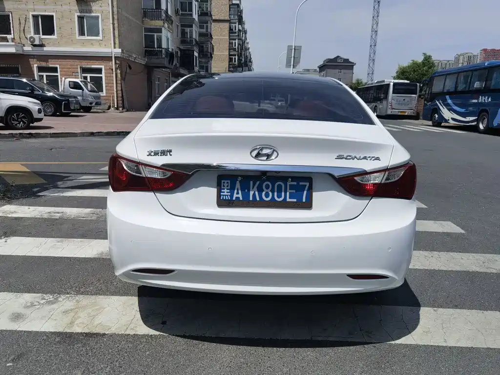 Sonata 索纳塔 2011款 2.0 L 自动顶级版