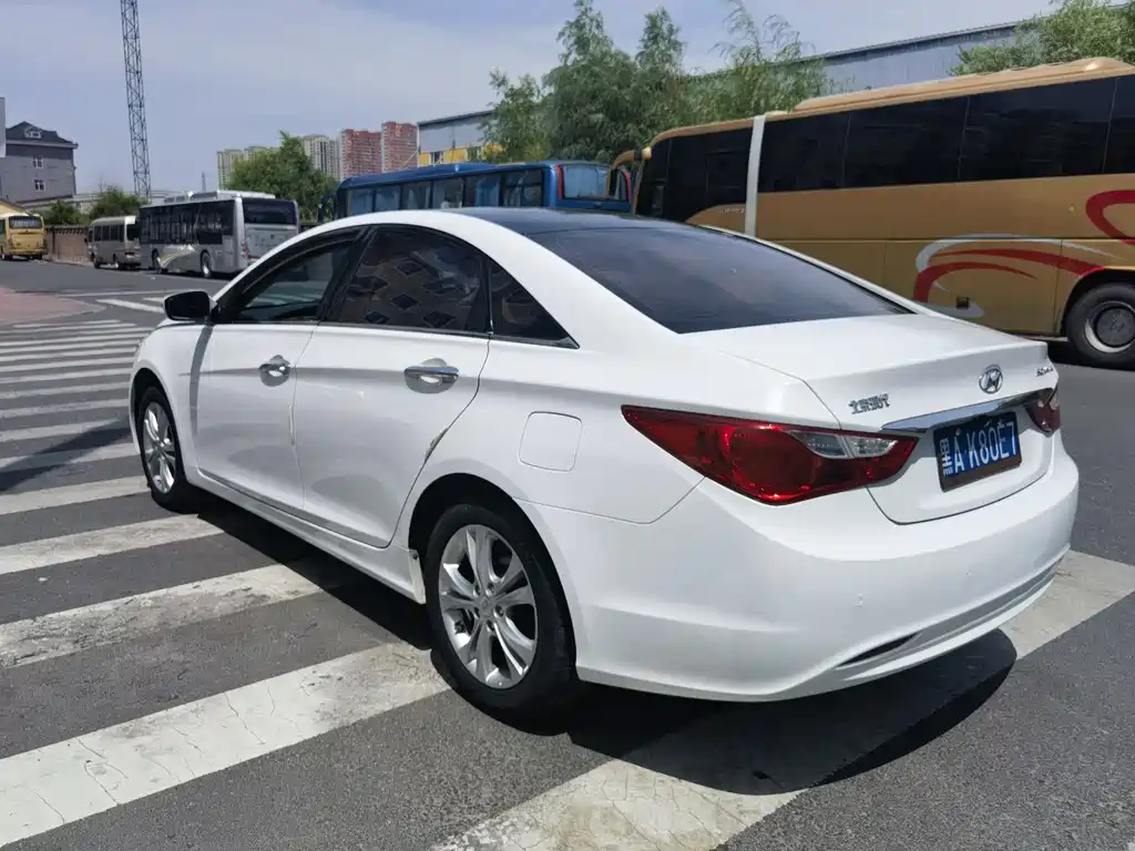 Sonata 索纳塔 2011款 2.0 L 自动顶级版