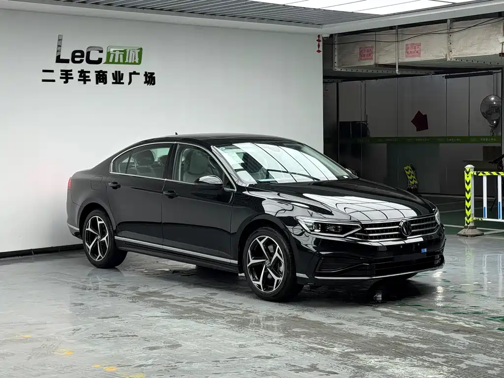 Magotan 3000 10 K Selected 380 TSI DSG Luxury