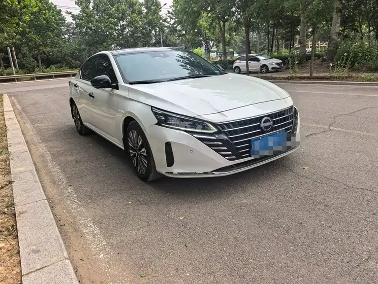 Nissan Teana 2.0 L XL-Upr Enjoyment