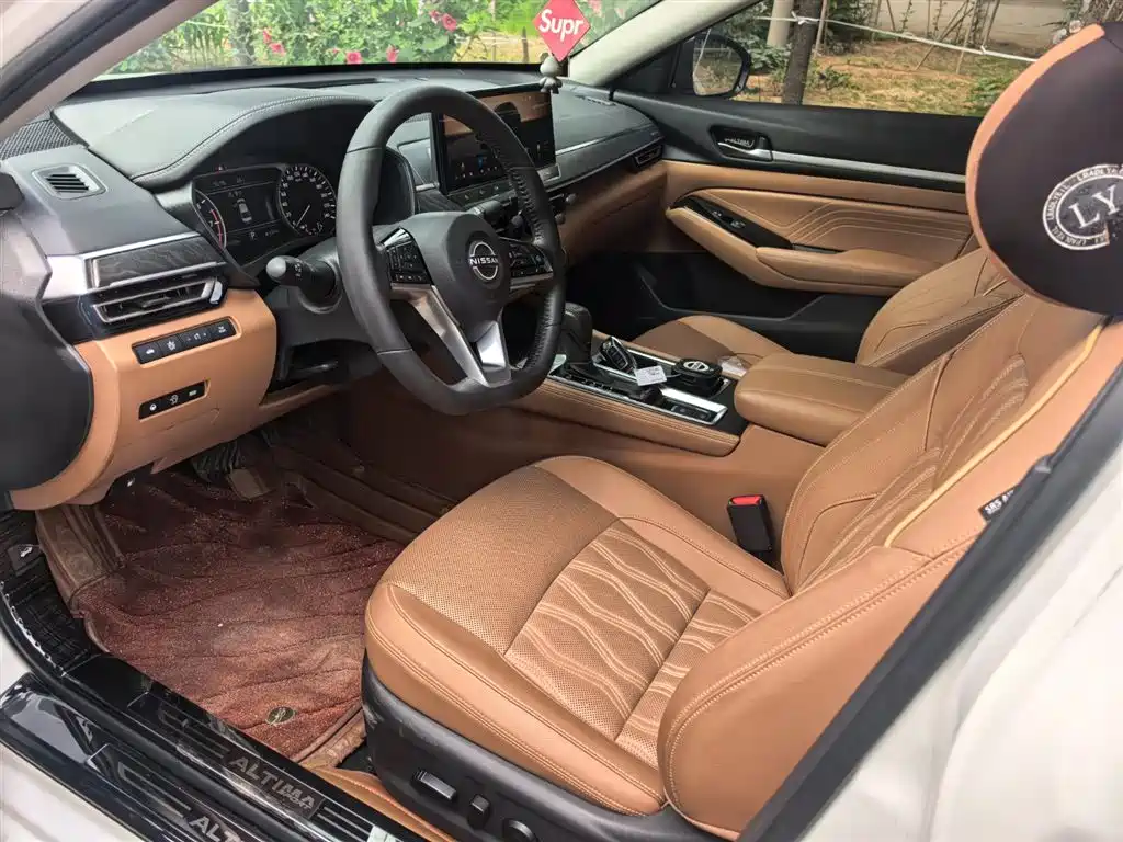 Teana 2.0 L XL-Upr Enjoyment