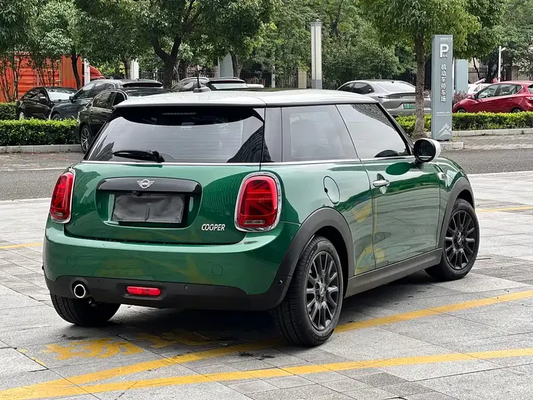 MINI 1.5 T COOPER Classic
