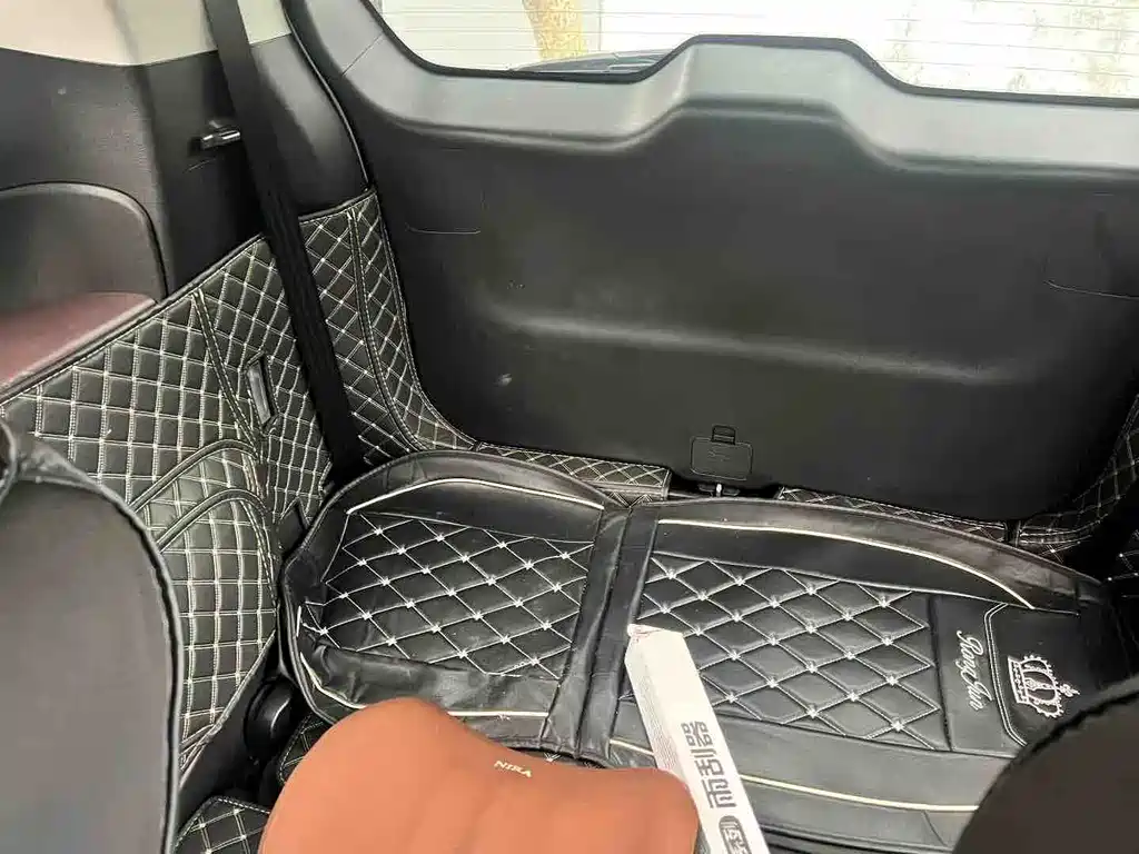 GAC Trumpchi M6 270 T DCT Premium (7-seat)