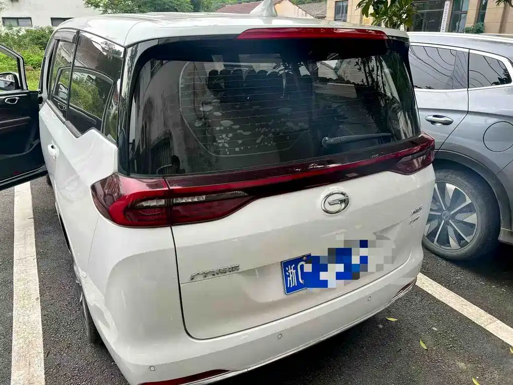 GAC Trumpchi M6 270 T DCT Premium (7-seat)