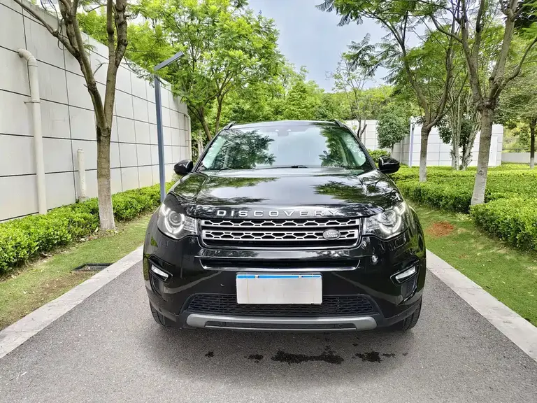 Land Rover Discovery Sport 2.0 T SE