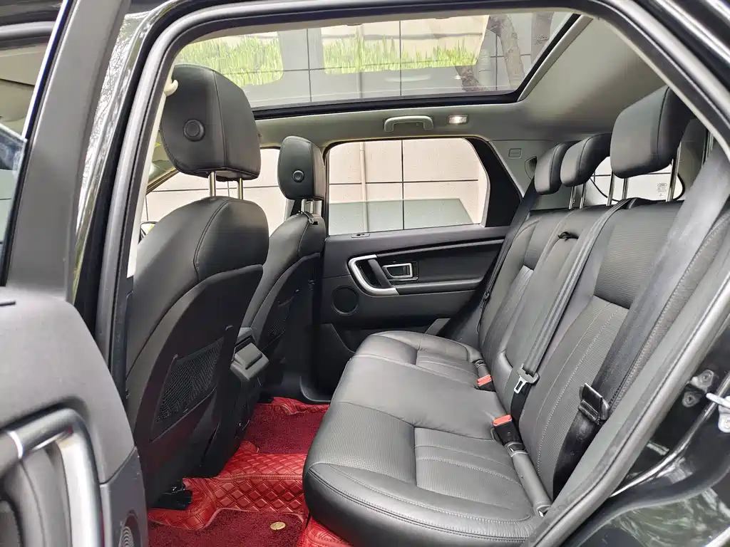 Discovery Sport 2.0 T SE