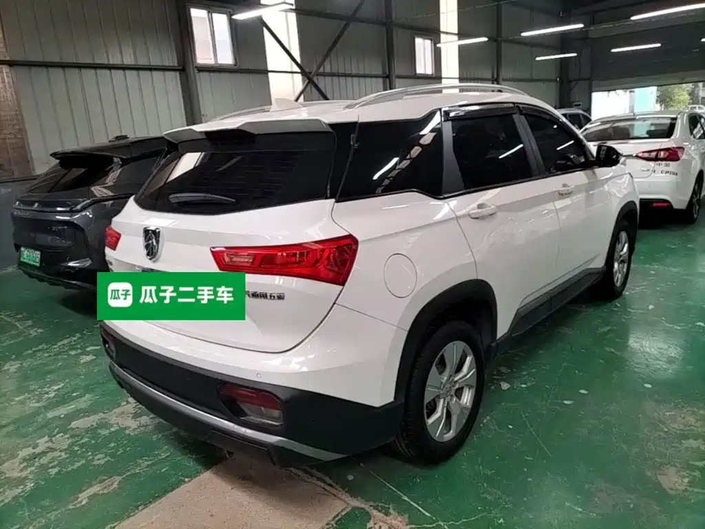 Baojun 530 宝骏530 2020款 1.5 T CVT豪华互联型 7座