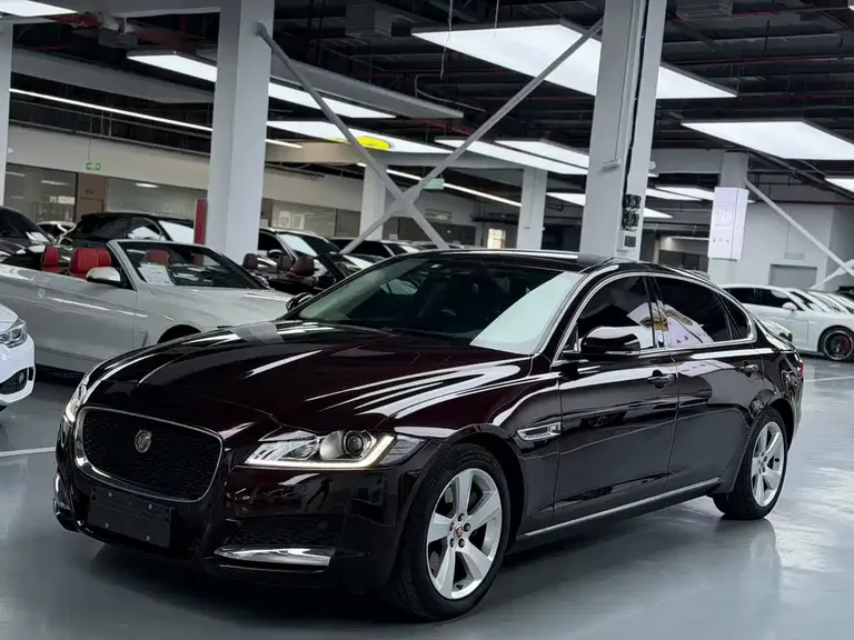 Jaguar XFL XFL 2.0 T 200 PS Luxury