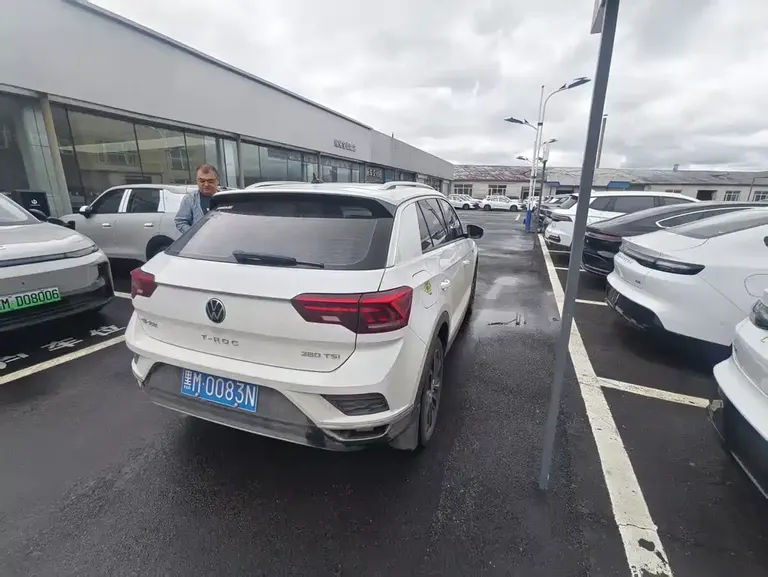 Volkswagen T-ROC 280 TSI DSG 2 WD Comfort Enjoyment PLUS
