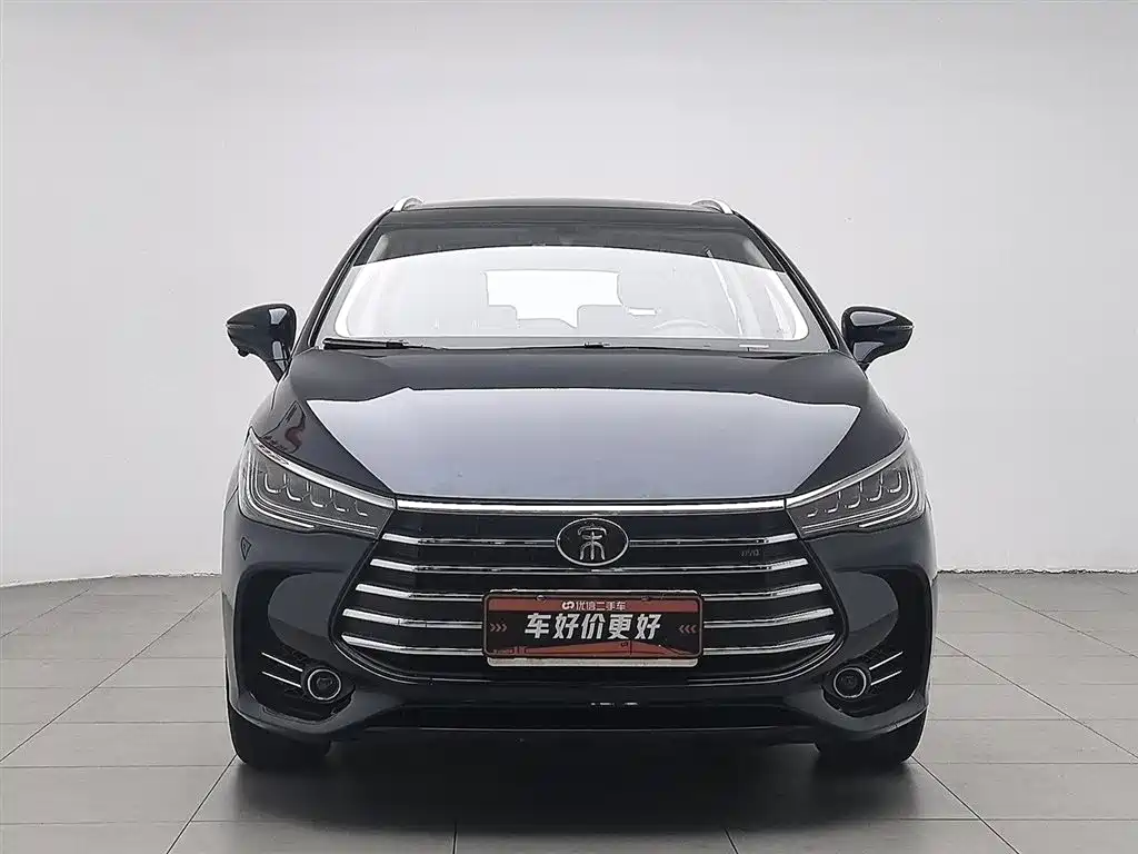 Song MAX 1.5 T Auto Connected Premium 6-seat