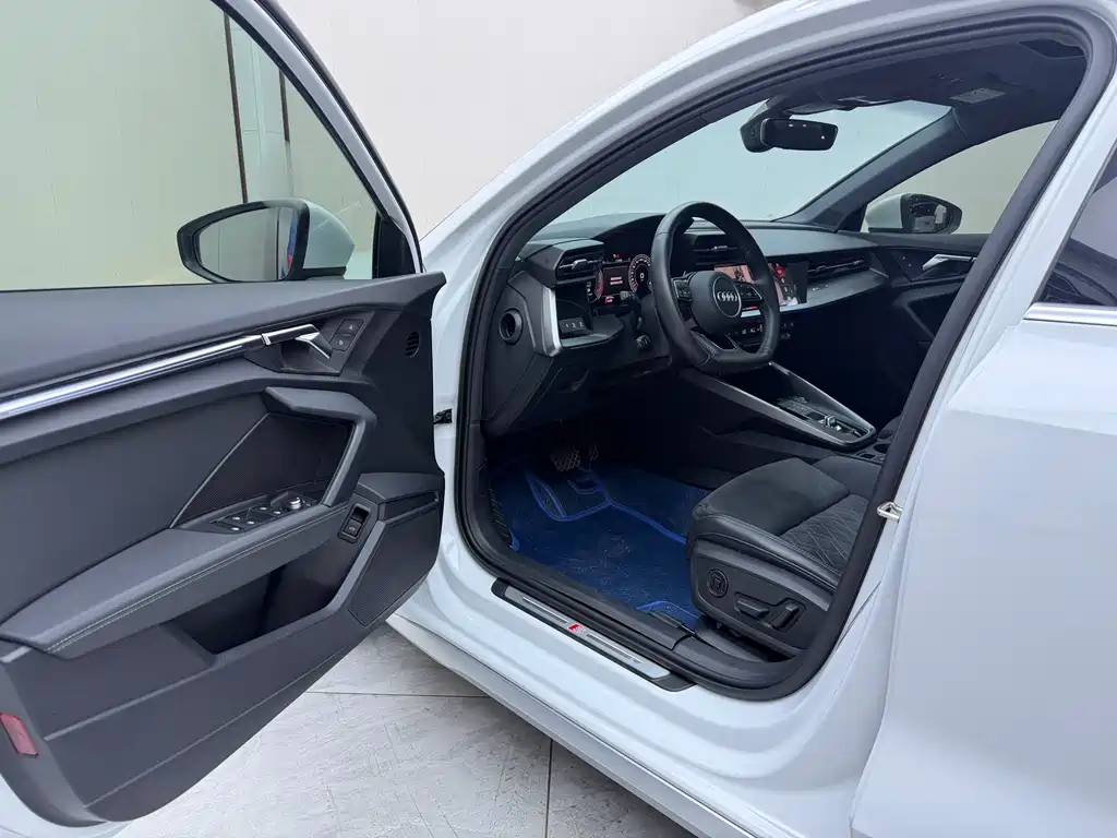 Audi A3 A3 L Limousine 35 TFSI Luxury Sport