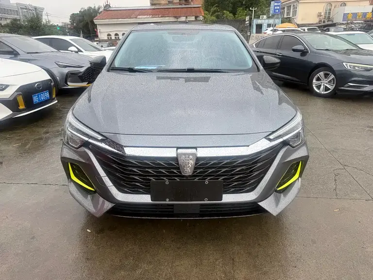 Roewe i6 MAX 300 TGI Auto Cool