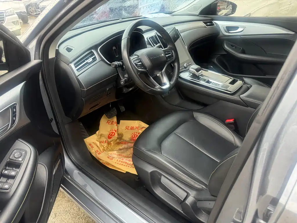 Roewe i6 MAX 300 TGI Auto Cool