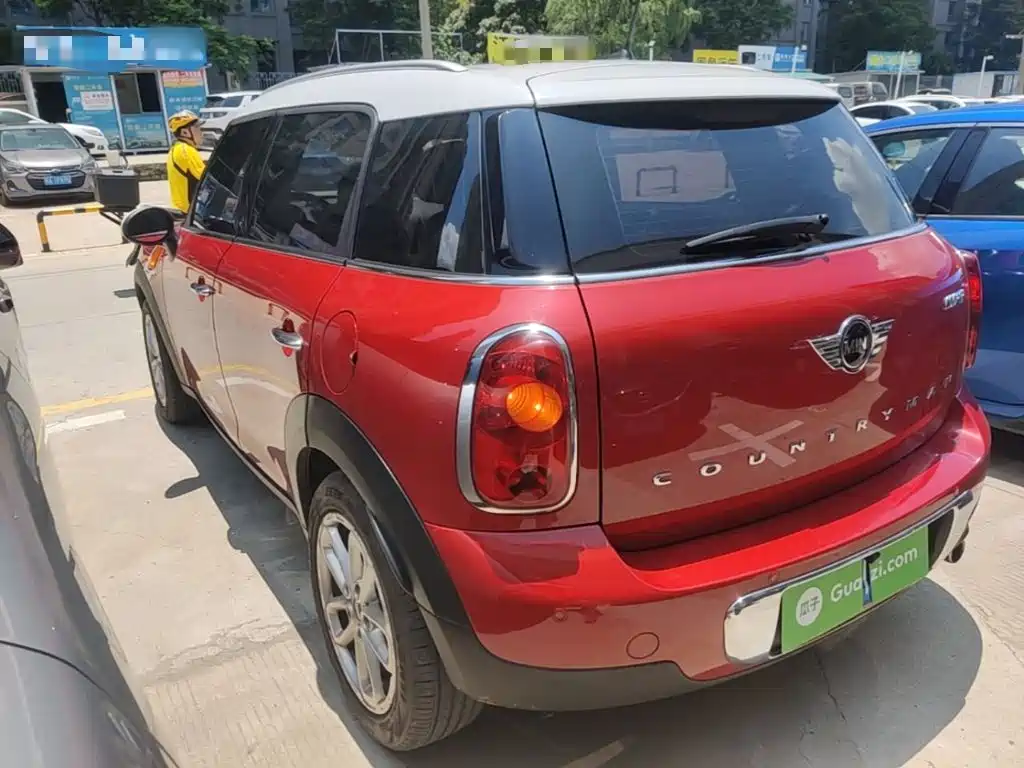 MINI COUNTRYMAN 1.6 L COOPER Fun