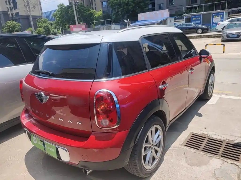 MINI COUNTRYMAN 1.6 L COOPER Fun