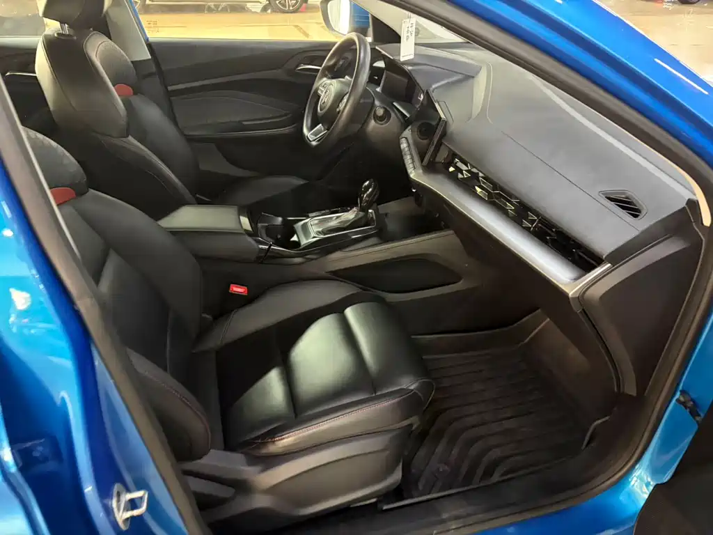 MG5 180 DVVT CVT Youth Luxury