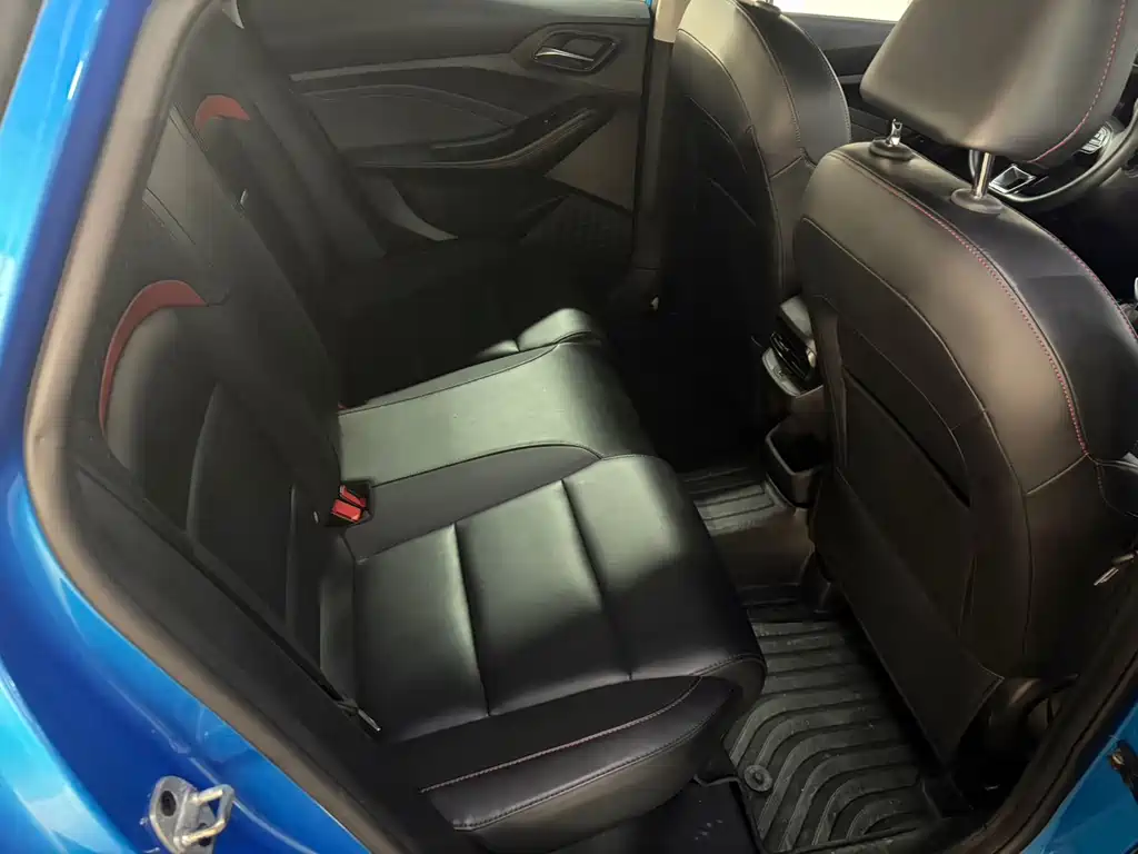 MG5 180 DVVT CVT Youth Luxury