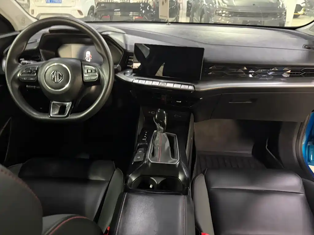 MG5 180 DVVT CVT Youth Luxury
