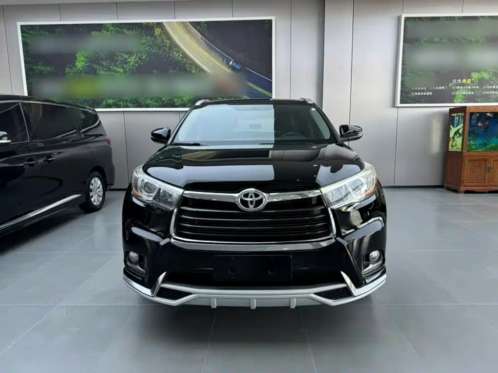 Highlander 2.0 T 4 WD Luxury 7-seat