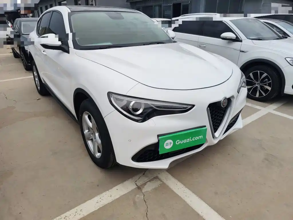 Stelvio 2.0 T 200 HP Elite