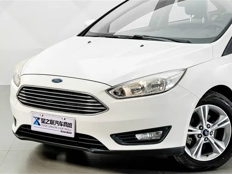 Ford Focus Sedan 1.6 L Auto Comfort