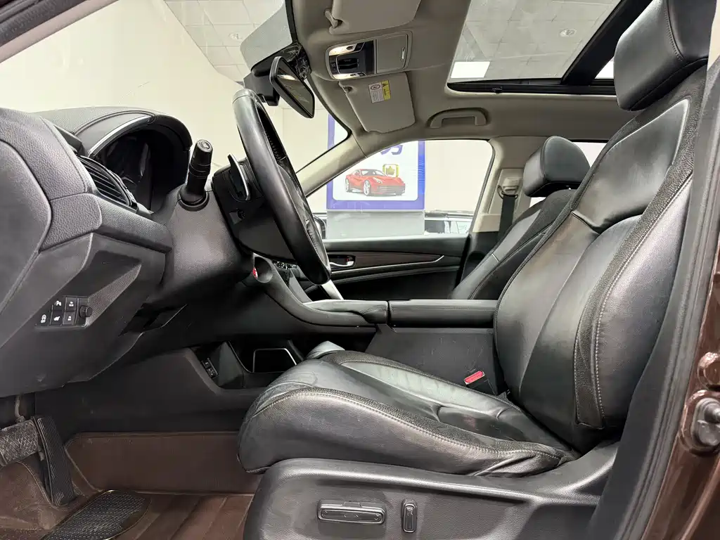 Avancier 370 TURBO 2 WD Luxury