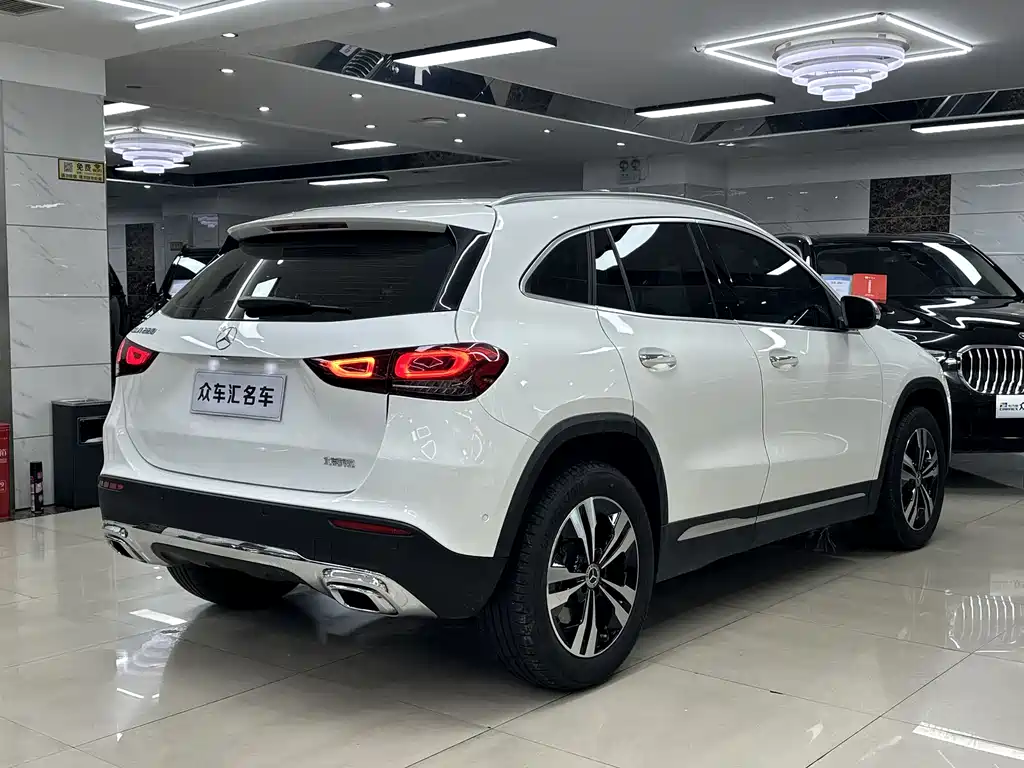 Mercedes-Benz GLA GLA 220